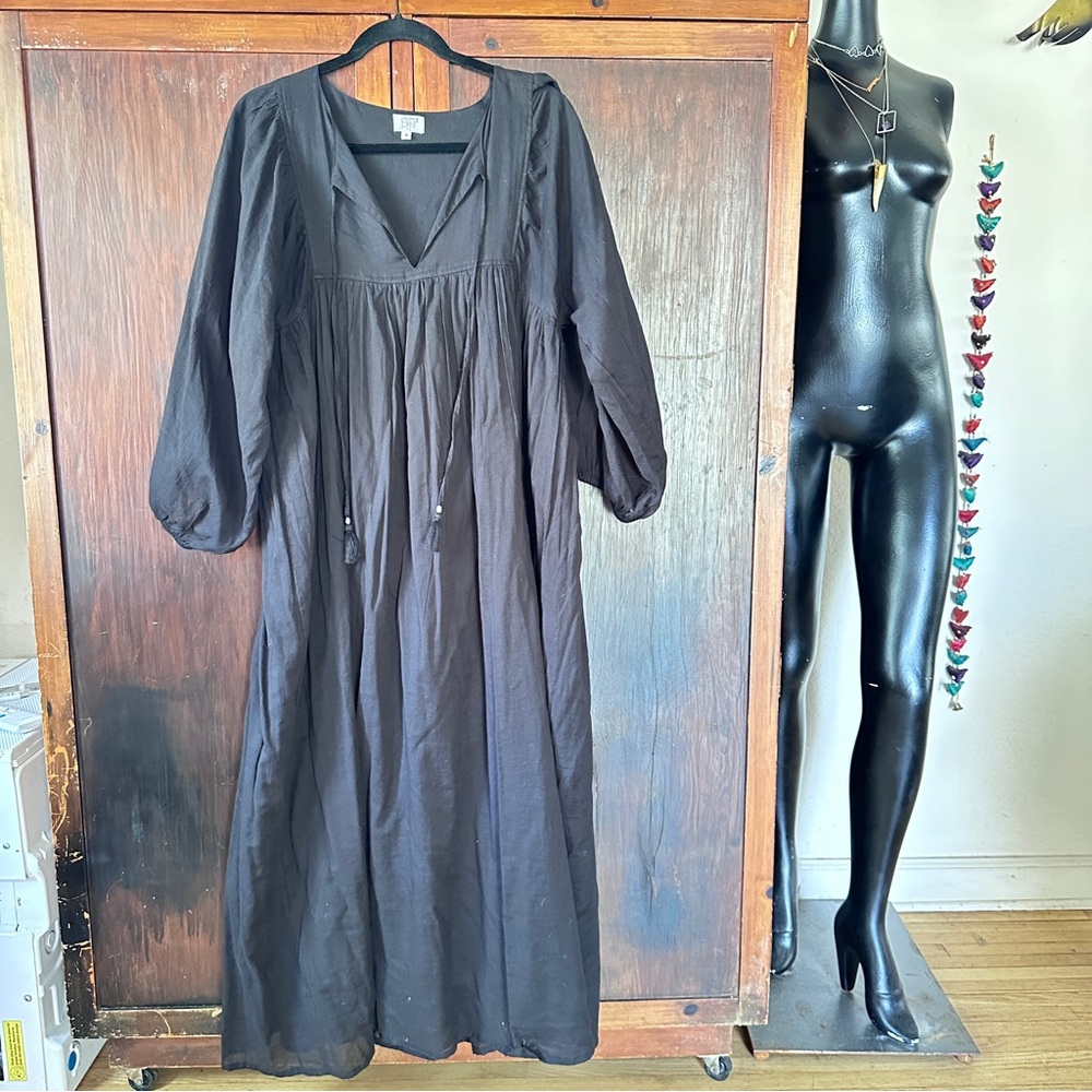 Black Balloon Sleeve Peasant Maxi Dress